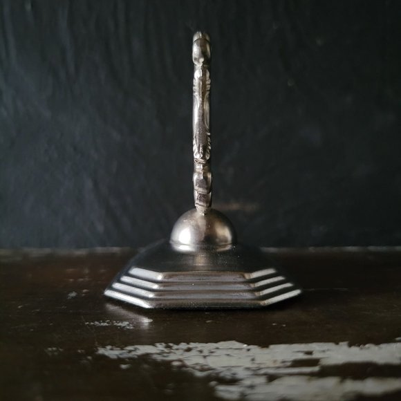 Pair of Southern Living Napkin Rings, Redmont Heirloom Place Card Napkin Rings - Picture 5 of 7